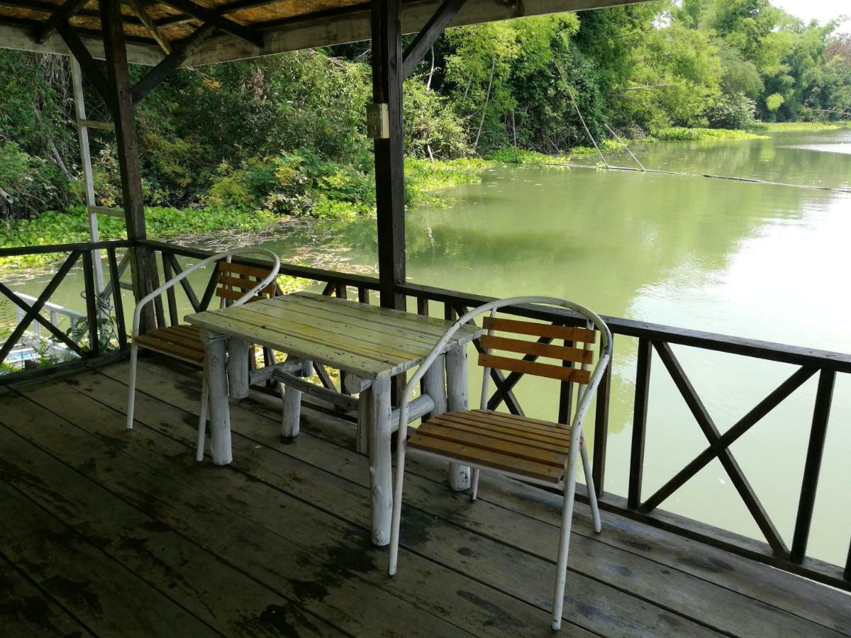 River Marina Resort Uthai Thani Exterior foto